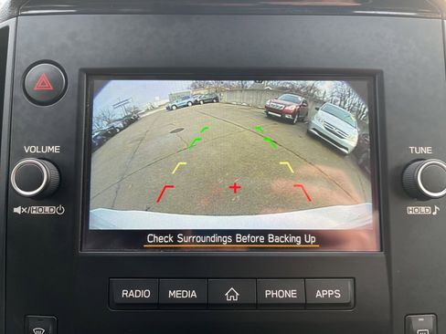 Certified 2025 Subaru Impreza 2.0i image 18