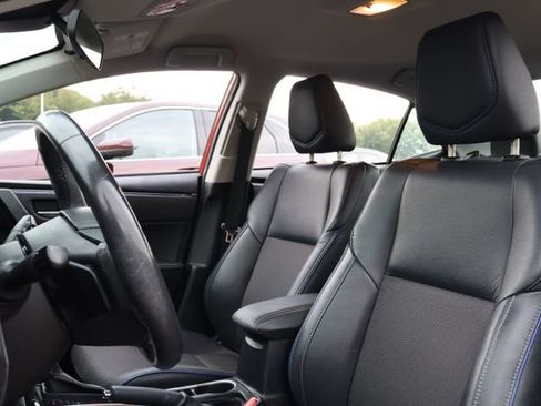 Used 2018 Toyota Corolla SE FWD image 10