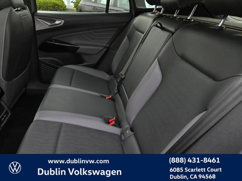 Used 2023 Volkswagen ID.4 Pro S RWD image 11