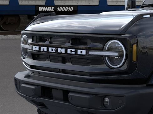 New 2026 Ford Bronco Outer Banks AWD/4WD image 19