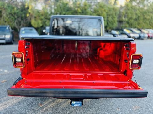 Used 2021 Jeep Gladiator Rubicon image 20