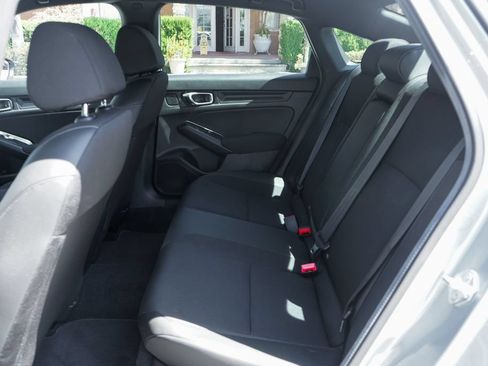 Used 2025 Honda Civic Sport image 31