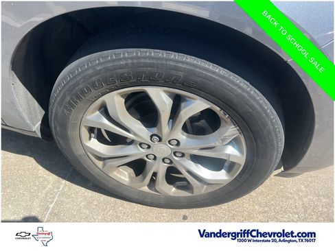 Used 2019 Buick Enclave Avenir w/ Avenir Technology Package FWD image 4