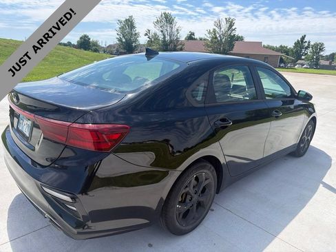 Used 2020 Kia Forte LXS FWD image 5