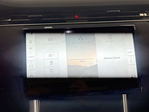 New 2026 Land Rover Range Rover SE AWD/4WD image 15