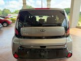 Used 2016 Kia Soul + image 5