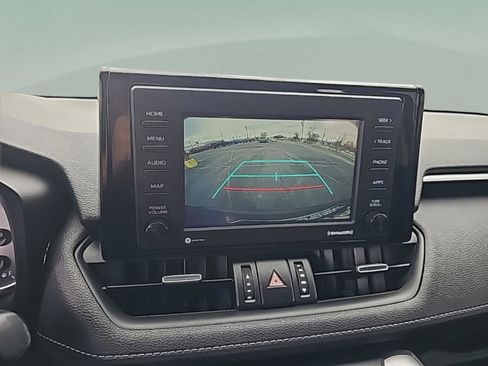Used 2021 Toyota RAV4 XLE Premium image 22