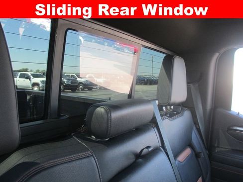Used 2022 GMC Sierra 1500 AT4 w/ AT4 Preferred Package AWD/4WD image 25