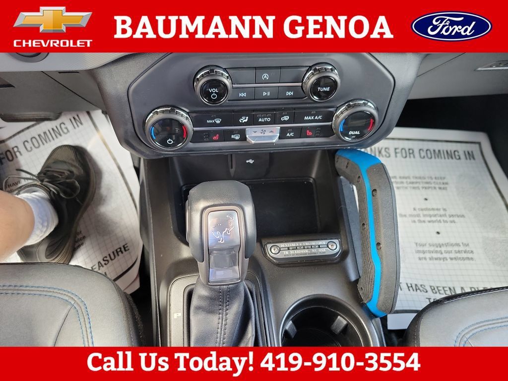 Used 2023 Ford Bronco Black Diamond AWD/4WD image 17