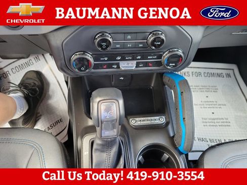 Used 2023 Ford Bronco Black Diamond AWD/4WD image 17