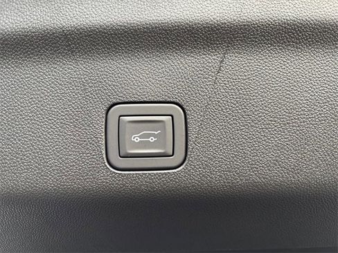 New 2026 Chevrolet Tahoe High Country image 40