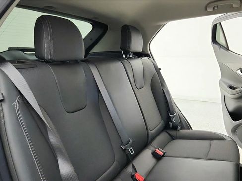 Used 2025 Buick Encore GX Preferred FWD image 36