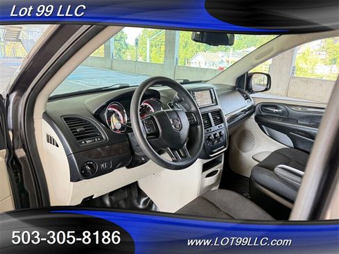Used 2018 Dodge Grand Caravan SE w/ Power Convenience Group I FWD image 33