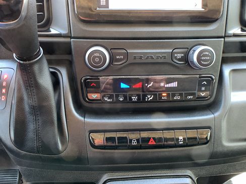 Used 2025 RAM ProMaster 2500 w/ Convenience Group FWD image 17