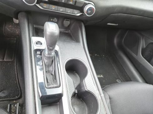 Used 2024 Nissan Altima 2.5 S FWD image 20