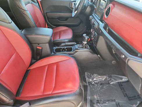 Used 2023 Jeep Wrangler Unlimited Rubicon 4xe AWD/4WD image 18
