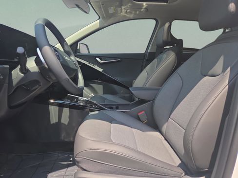 New 2026 Kia Niro Wave FWD image 15