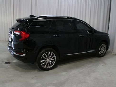 Used 2023 GMC Terrain Denali w/ Denali Premium Package AWD/4WD image 33