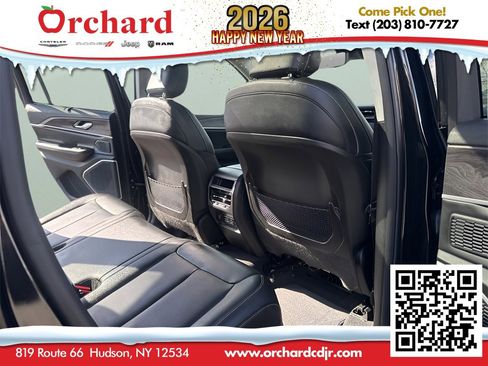 Used 2023 Jeep Grand Cherokee 4WD 4xe w/ Luxury Tech Group II image 40