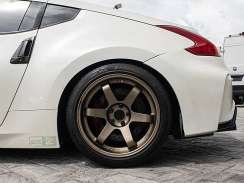 Used 2016 Nissan 370Z Coupe RWD image 23