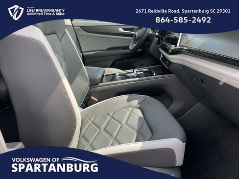 New 2026 Volkswagen Atlas Peak Edition image 8