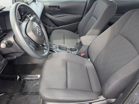 Used 2025 Toyota Corolla LE image 14