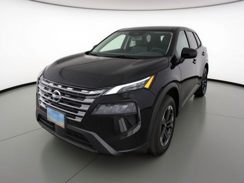 Used 2025 Nissan Rogue SV FWD image 3