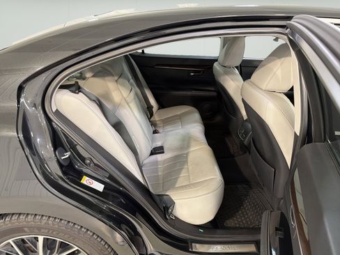 Used 2017 Lexus ES 350 w/ Luxury Package FWD image 12