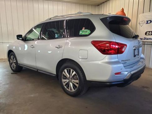 Used 2019 Nissan Pathfinder S AWD/4WD image 4