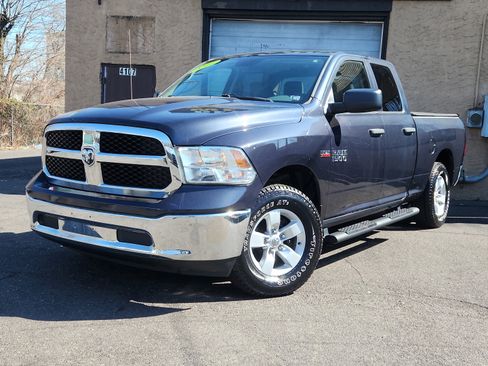 Used 2017 RAM 1500 ST w/ SXT Appearance Group image 1