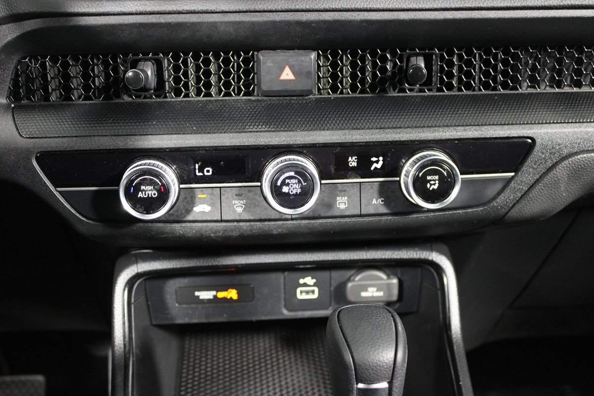 Used 2024 Honda CR-V LX image 13