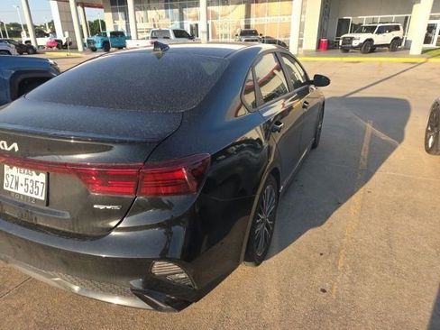 Used 2023 Kia Forte GT-Line w/ GT-Line Premium Package FWD image 8