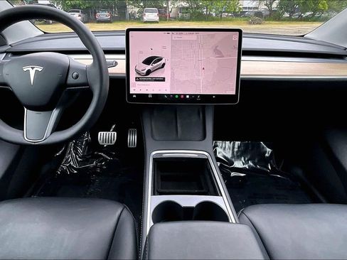Used 2022 Tesla Model Y Performance AWD/4WD image 16
