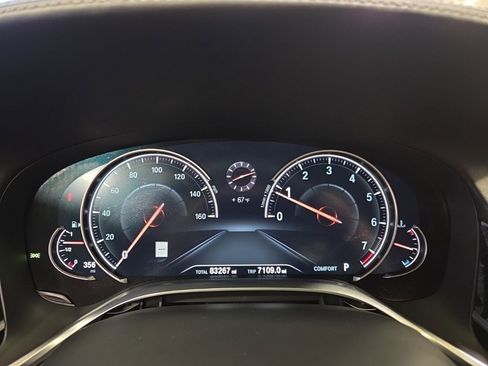 Used 2017 BMW 750i xDrive image 24