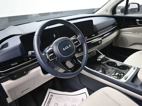Certified 2026 Kia Carnival SX Prestige FWD image 13