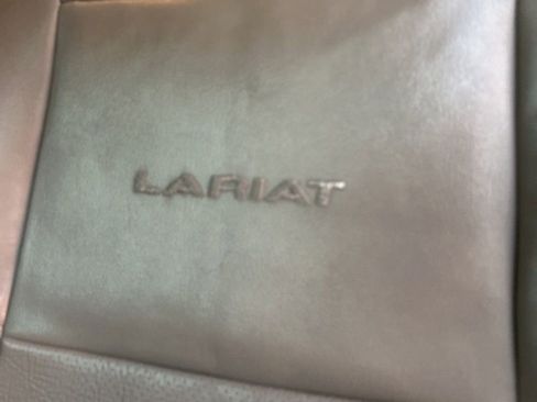 Used 2002 Ford F250 Lariat image 3