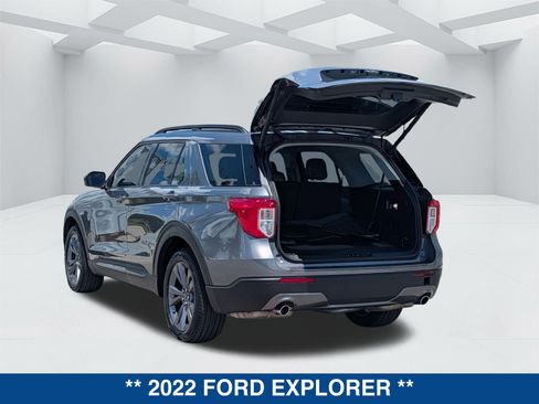 Certified 2022 Ford Explorer XLT w/ Equipment Group 202A RWD image 14
