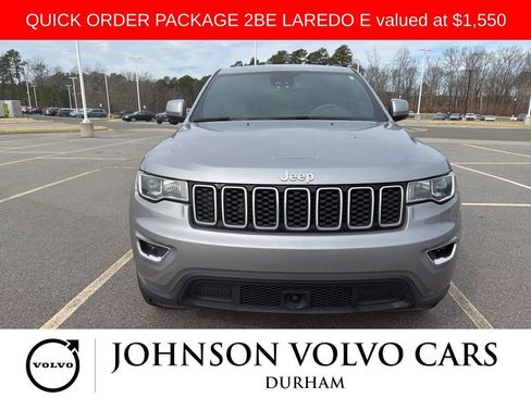 Used 2021 Jeep Grand Cherokee Laredo image 1