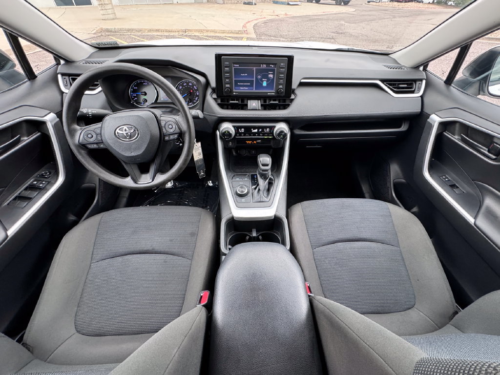 Used 2022 Toyota RAV4 LE AWD/4WD image 35