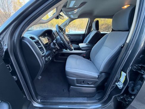 Used 2019 RAM 2500 Big Horn image 13