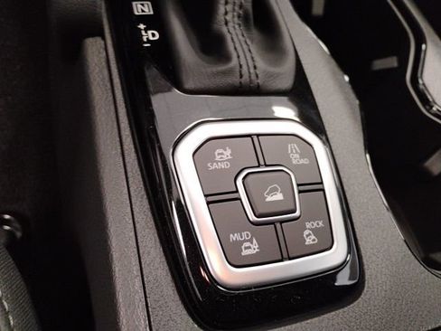 New 2026 Nissan Frontier SV w/ All-Weather Content Package image 14