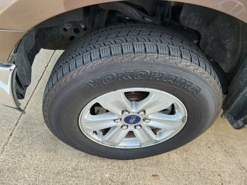 Used 2019 Ford F150 XLT w/ Equipment Group 301A Mid RWD image 8