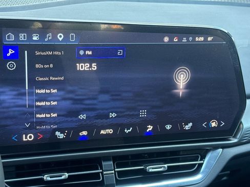 Used 2026 Chevrolet Equinox EV LT w/ Comfort Package AWD/4WD image 27