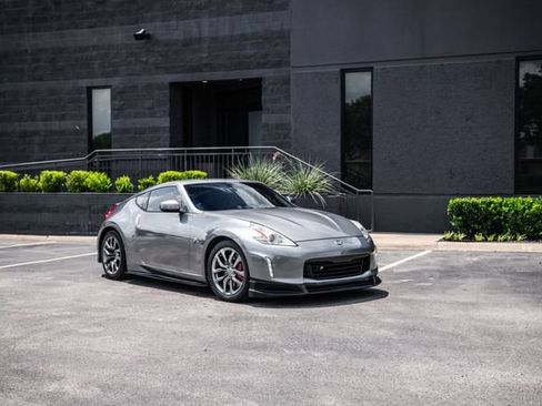 Used 2013 Nissan 370Z Coupe RWD image 11
