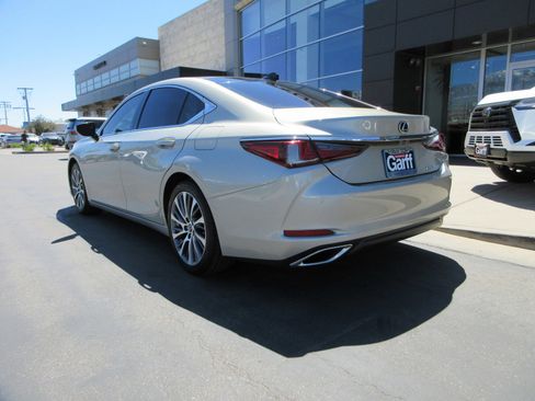 Used 2019 Lexus ES 350 w/ Accessory Package 2 FWD image 5