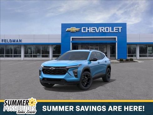 New 2026 Chevrolet Trax LT w/ Driver Confidence Package FWD image 8