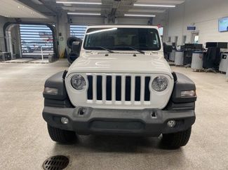 Used 2018 Jeep Wrangler Unlimited Sport S AWD/4WD video 2