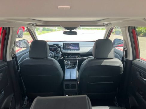Used 2024 Nissan Rogue SL w/ SL Premium Package FWD image 20
