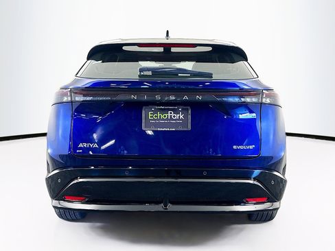 Used 2023 Nissan Ariya EVOLVE+ image 7