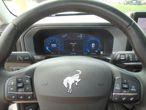 Used 2025 Ford Bronco Sport Outer Banks w/ Outer Banks Tech Package+ AWD/4WD image 22